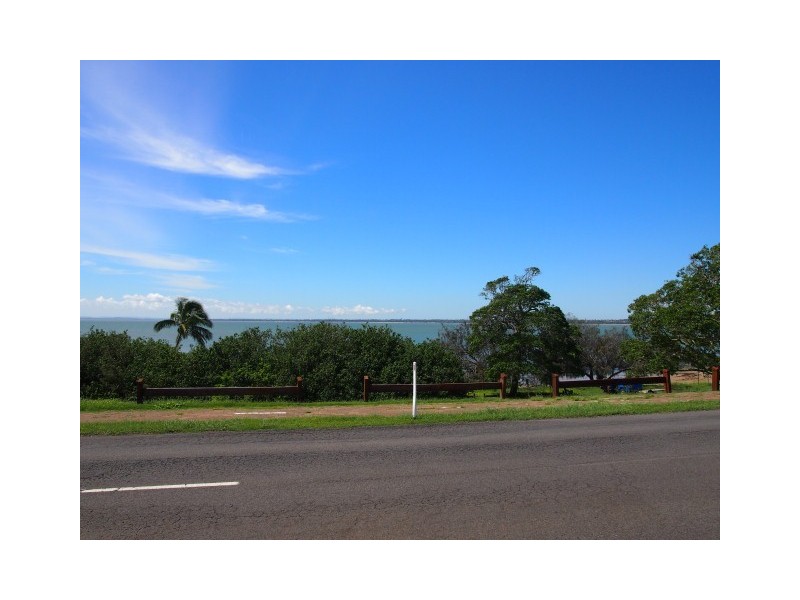 95 Esplanade, Point Vernon QLD 4655