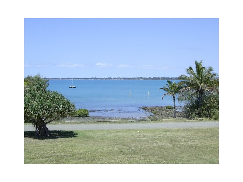 95 Esplanade, Point Vernon QLD 4655
