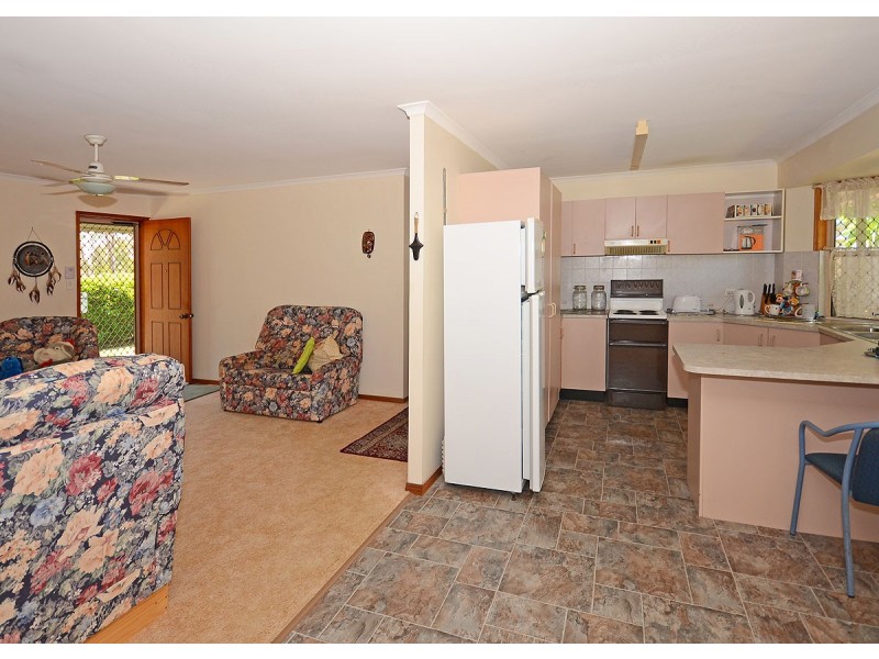 29 Barnstaple Street, Torquay QLD 4655