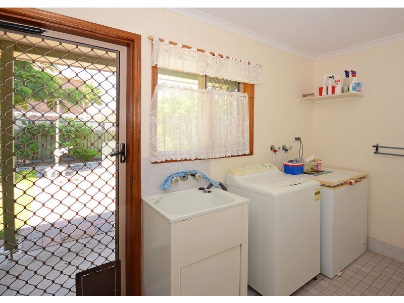 29 Barnstaple Street, Torquay QLD 4655