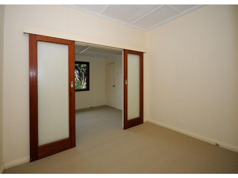 23 Helsham Street, Point Vernon QLD 4655