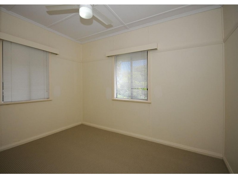 23 Helsham Street, Point Vernon QLD 4655