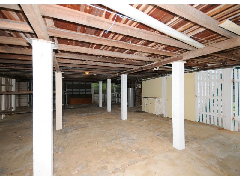 23 Helsham Street, Point Vernon QLD 4655