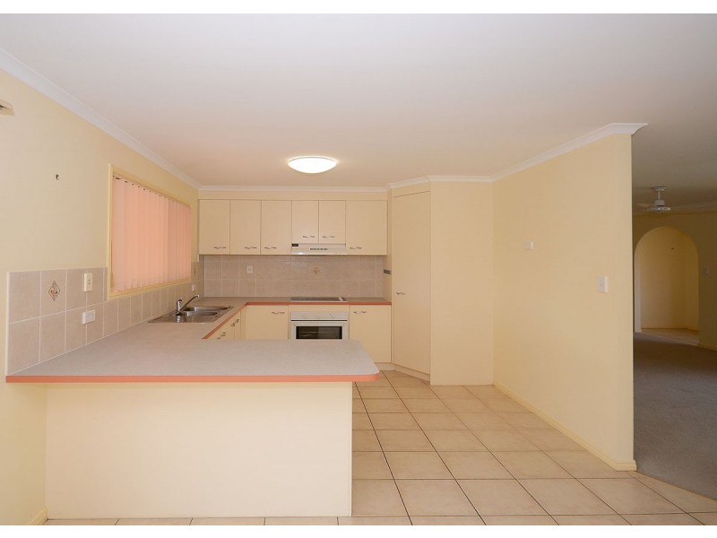 1 Kestrel Court, Eli Waters QLD 4655
