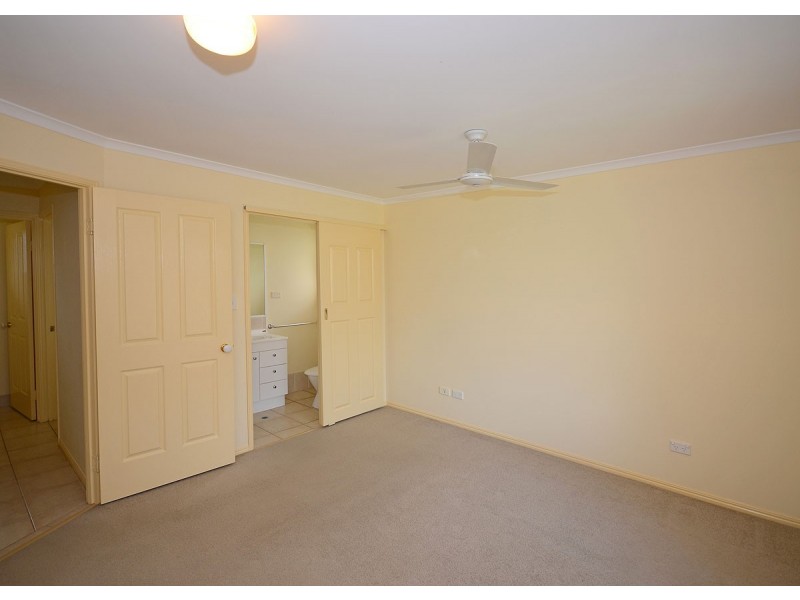 1 Kestrel Court, Eli Waters QLD 4655