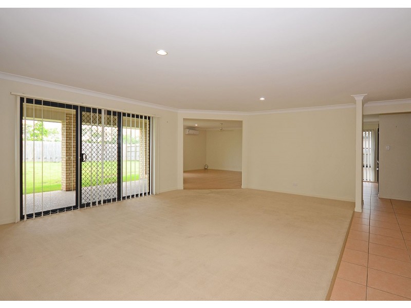 16 Golden Grove Court, Eli Waters QLD 4655