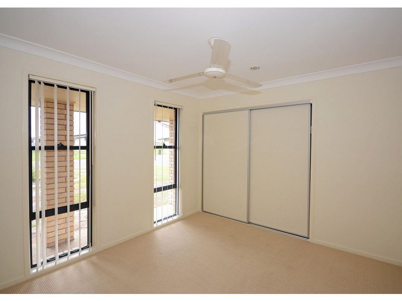 16 Golden Grove Court, Eli Waters QLD 4655