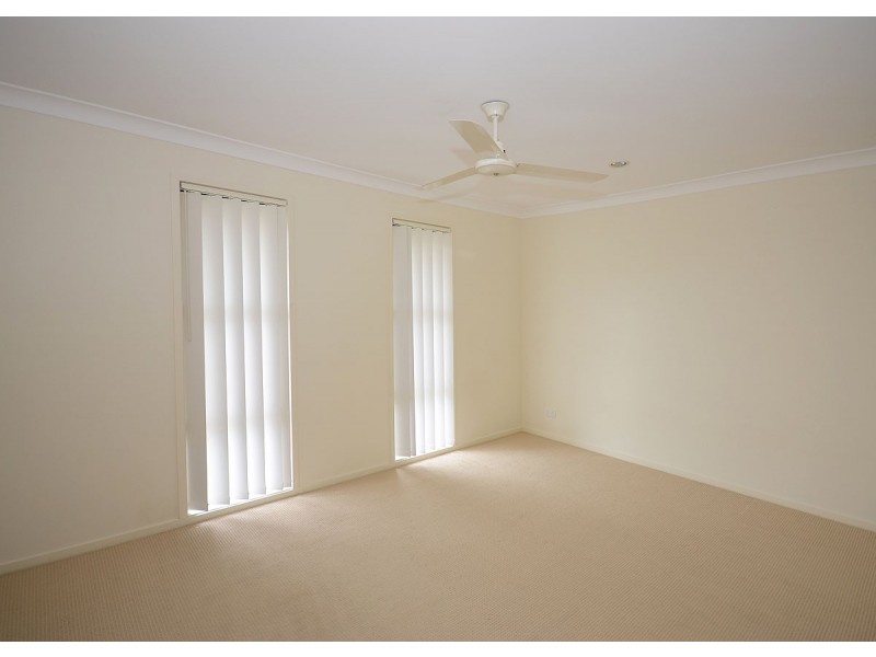 16 Golden Grove Court, Eli Waters QLD 4655