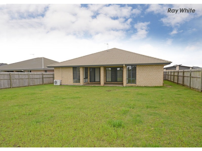 16 Golden Grove Court, Eli Waters QLD 4655