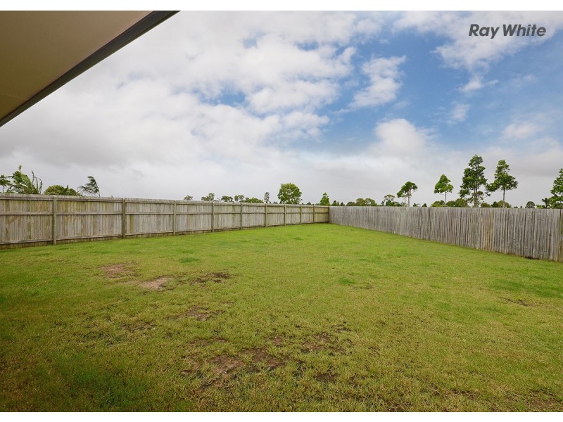 16 Golden Grove Court, Eli Waters QLD 4655