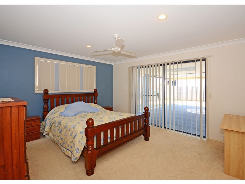 25 Lady Nelson Drive, Eli Waters QLD 4655