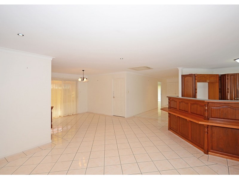 9 Caswell Court, Torquay QLD 4655