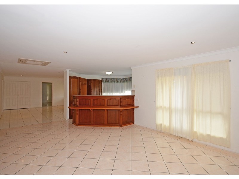 9 Caswell Court, Torquay QLD 4655