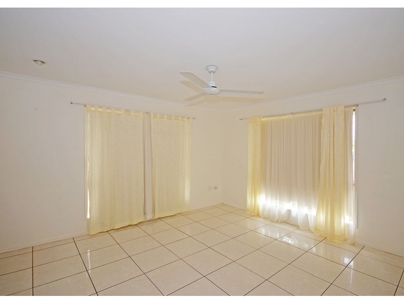 9 Caswell Court, Torquay QLD 4655