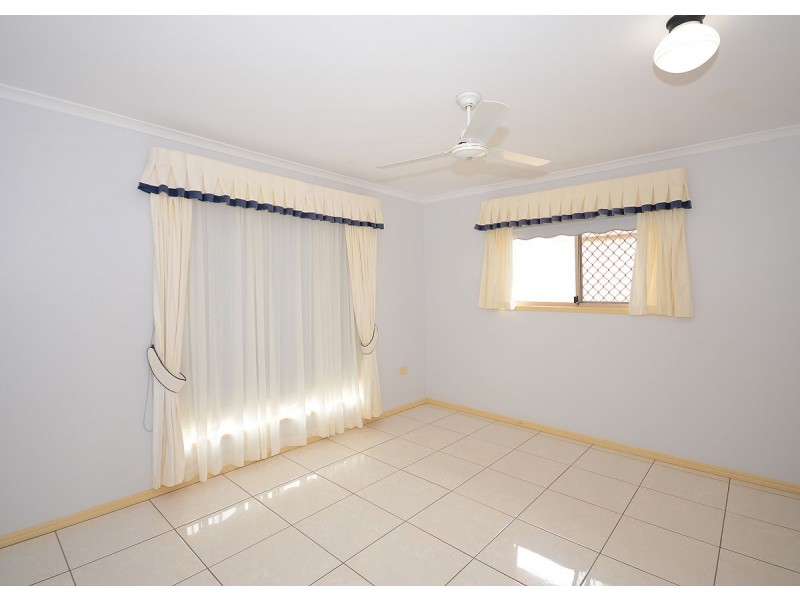 9 Caswell Court, Torquay QLD 4655