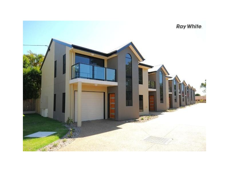 5/13 Tavistock, Torquay QLD 4655