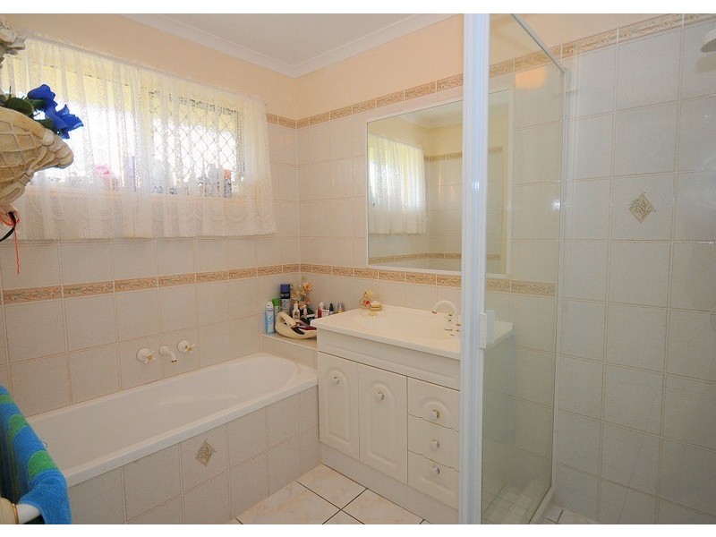 3 Foreshore Drive, Urangan QLD 4655