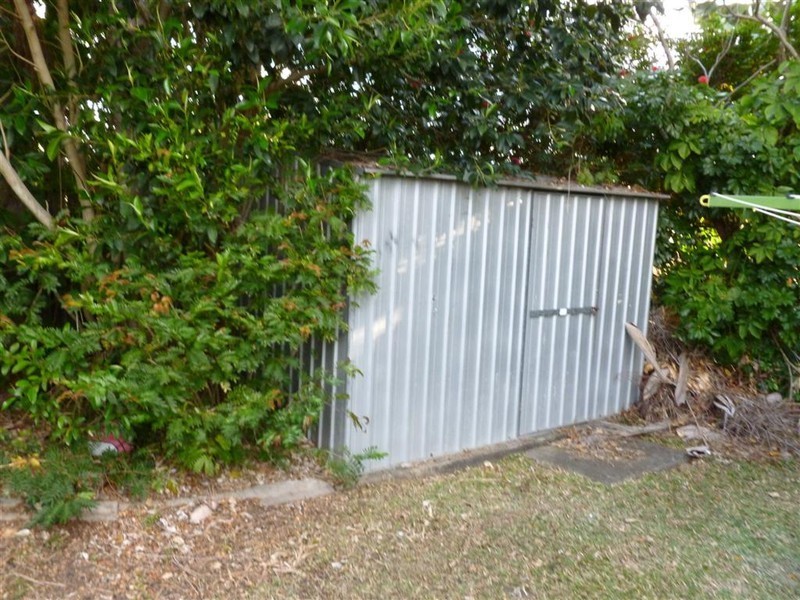 10 Cliveden Street, Point Vernon QLD 4655