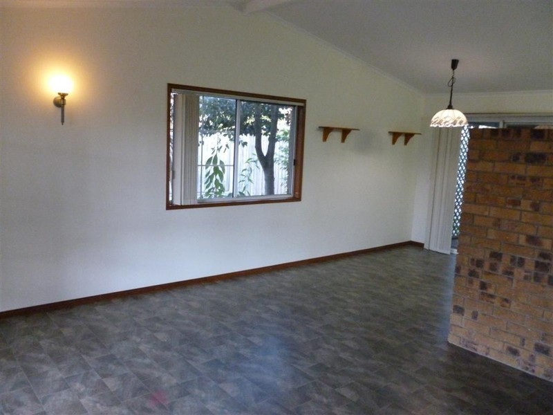 10 Cliveden Street, Point Vernon QLD 4655