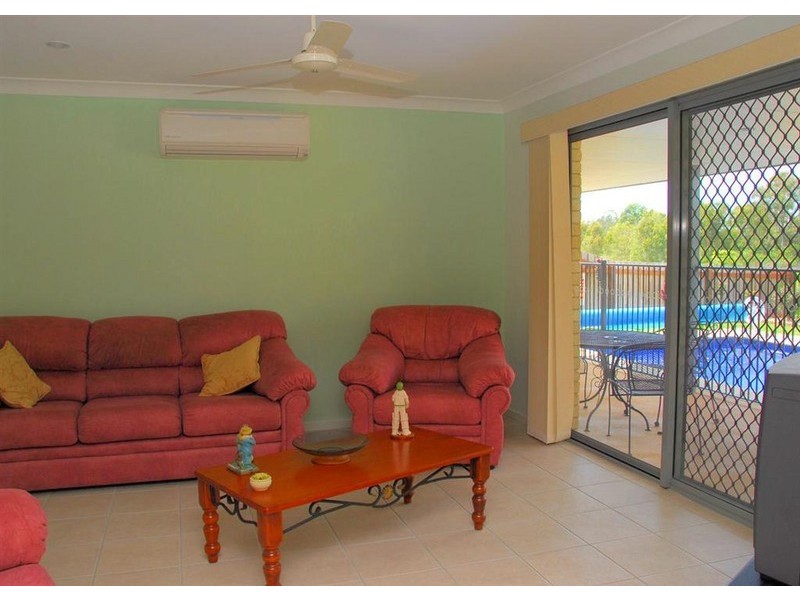 22 Spinnaker Drive, Point Vernon QLD 4655