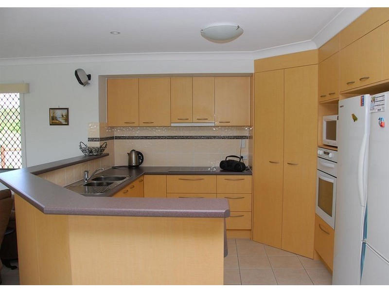 22 Spinnaker Drive, Point Vernon QLD 4655