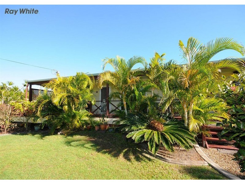 83 Limpus Street, Urangan QLD 4655