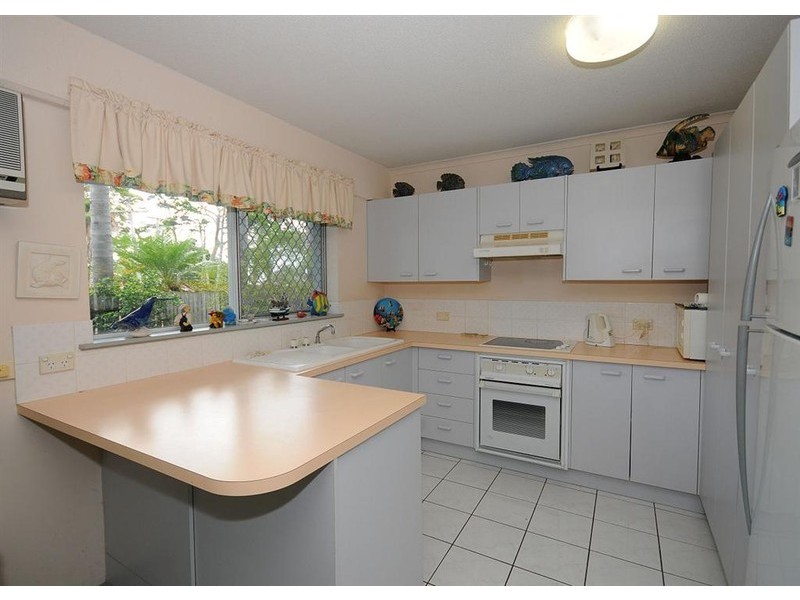 3/458 Esplanade, Torquay QLD 4655