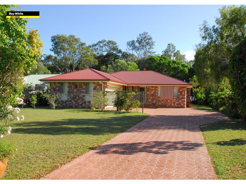 170 Kingfisher Parade, Toogoom QLD 4655
