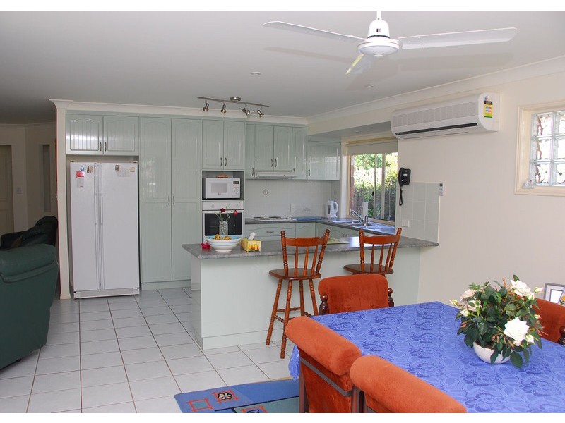 170 Kingfisher Parade, Toogoom QLD 4655