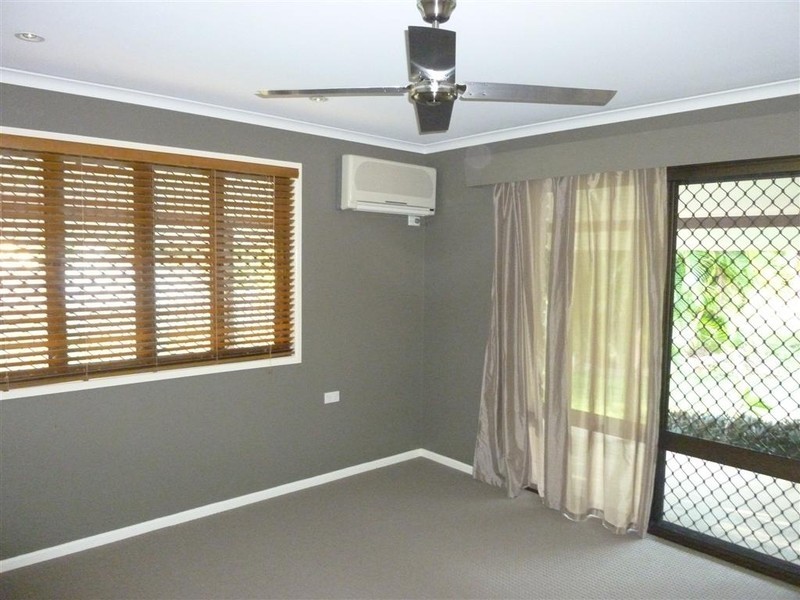 180 Boundary Road, Urangan QLD 4655