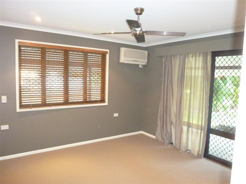 180 Boundary Road, Urangan QLD 4655