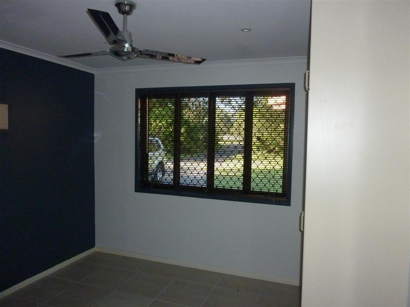 180 Boundary Road, Urangan QLD 4655