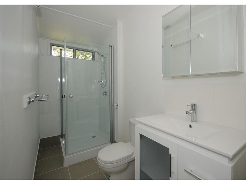 15 MARTIN, Point Vernon QLD 4655