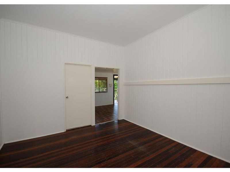 15 MARTIN, Point Vernon QLD 4655
