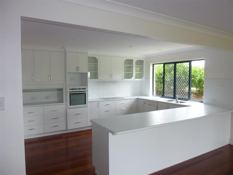 4 BONNIE COURT, Craignish QLD 4655