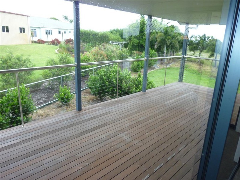 4 BONNIE COURT, Craignish QLD 4655