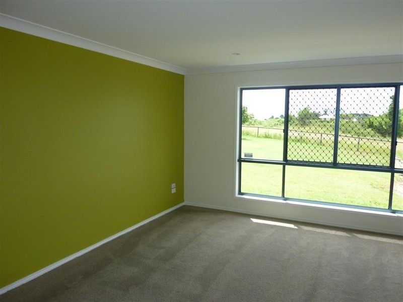 4 BONNIE COURT, Craignish QLD 4655