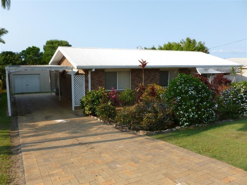 12 Waigani Avenue, Kawungan QLD 4655