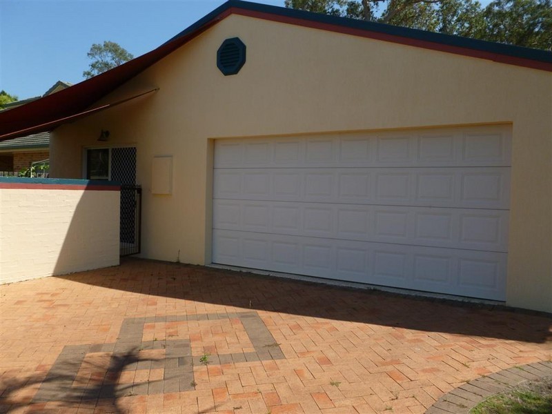 120 Kingfisher Parade, Toogoom QLD 4655