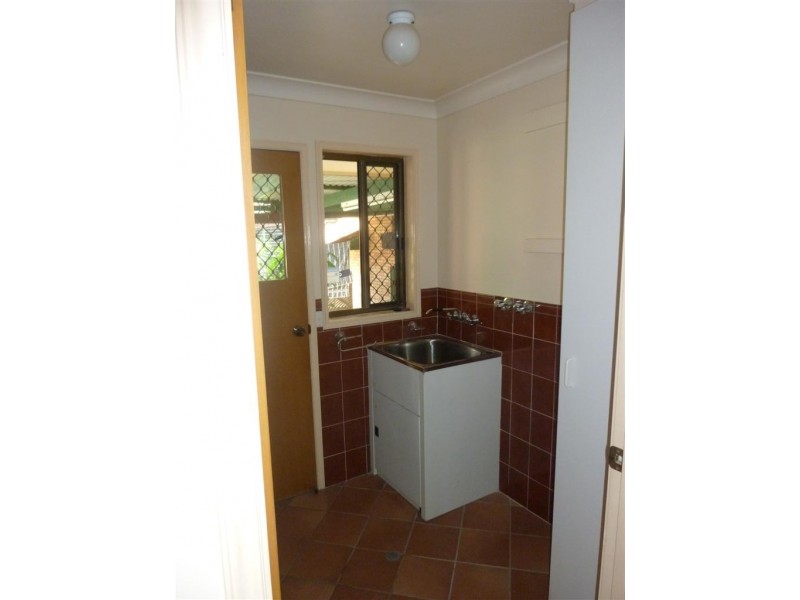 10-12 EXETER, Torquay QLD 4655
