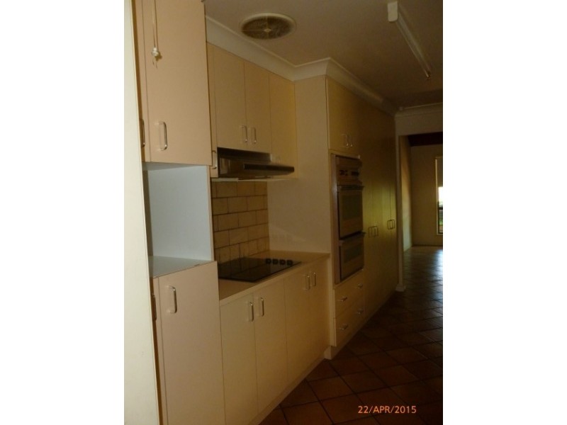 10-12 EXETER, Torquay QLD 4655