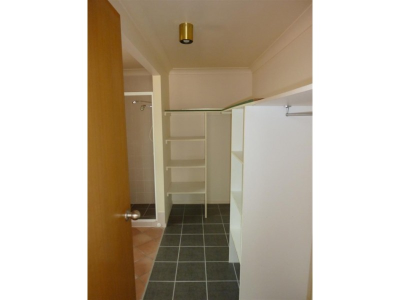 10-12 EXETER, Torquay QLD 4655