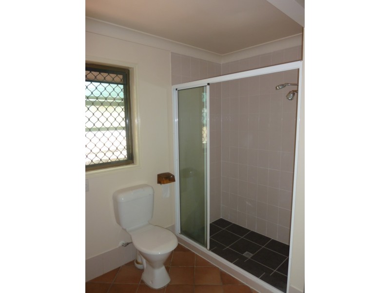10-12 EXETER, Torquay QLD 4655