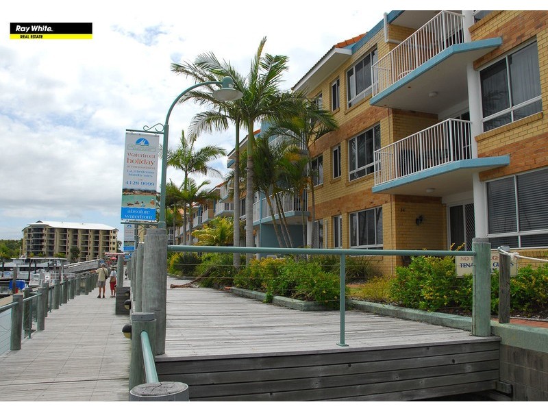 Unit 32 Great Sandy Straits Marina, Urangan QLD 4655