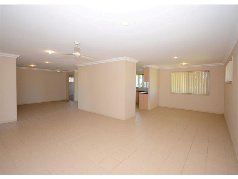 11 MARCOCCI STREET, Urraween QLD 4655