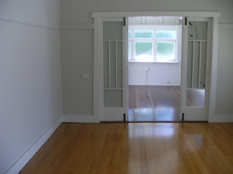 21 HIBISCUS, Urangan QLD 4655