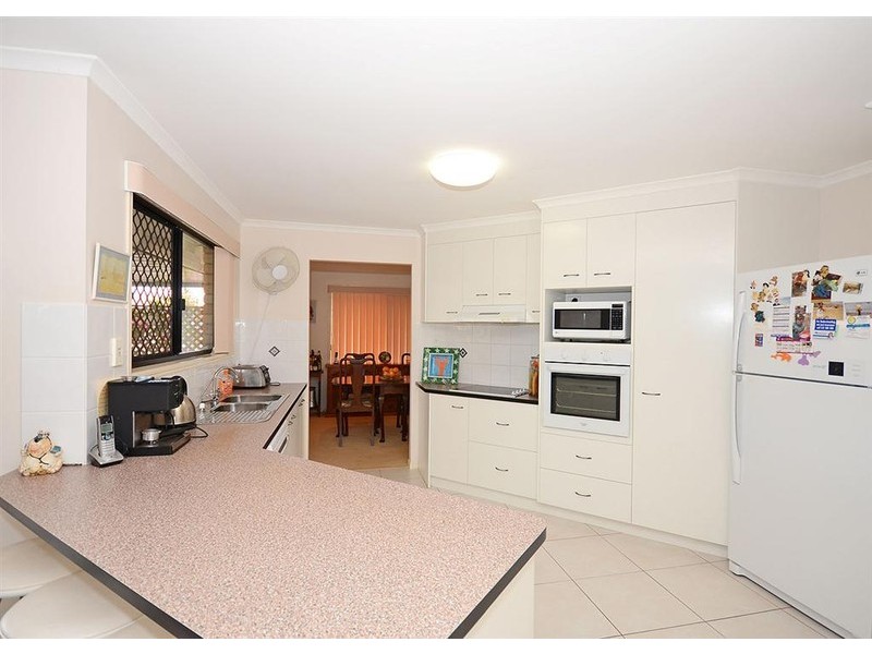 21 GUNSYND WAY, Point Vernon QLD 4655