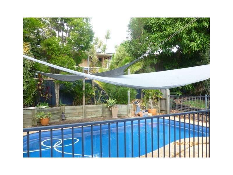 327 Boat Harbour Drive, Scarness QLD 4655