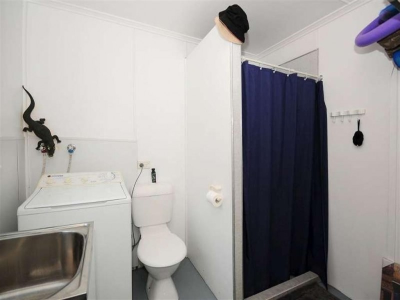 327 Boat Harbour Drive, Scarness QLD 4655