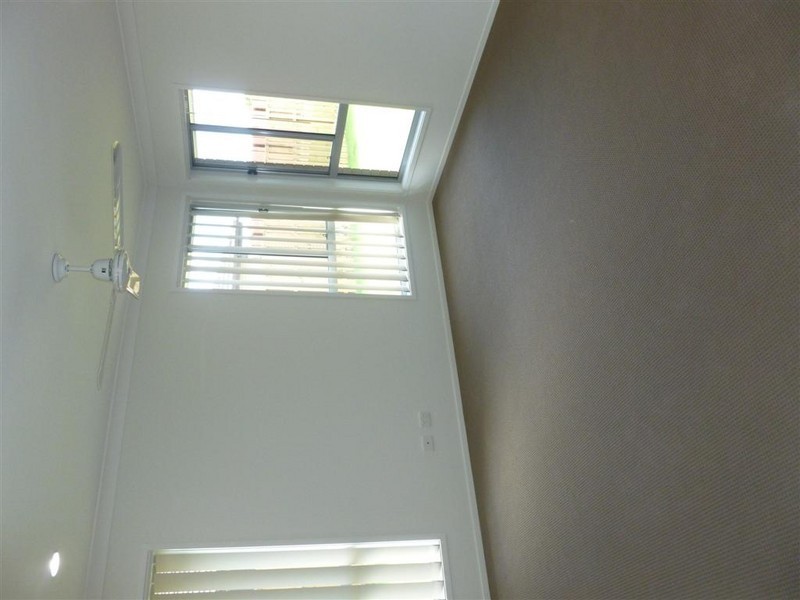 15 MAWSON, Urraween QLD 4655